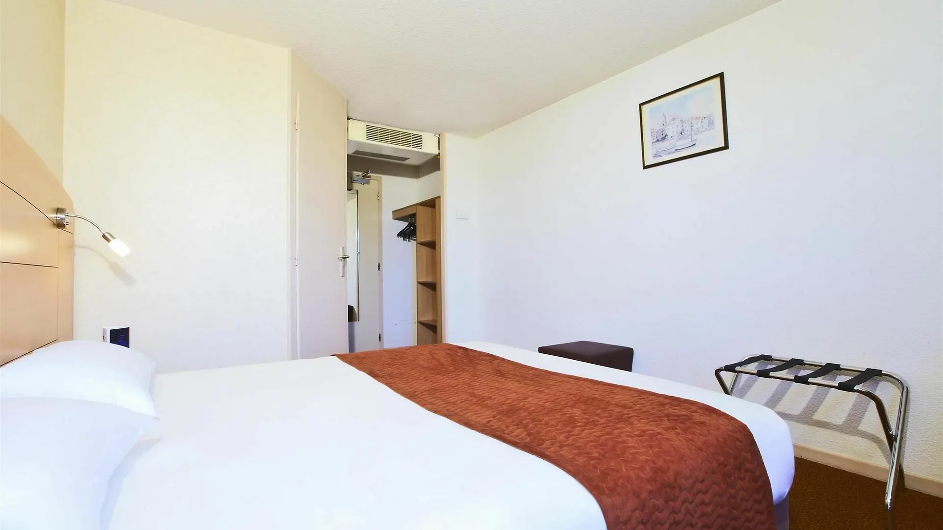 Brit Hotel Marseille Aeroport Mirabeau 2*,  Frankrijk